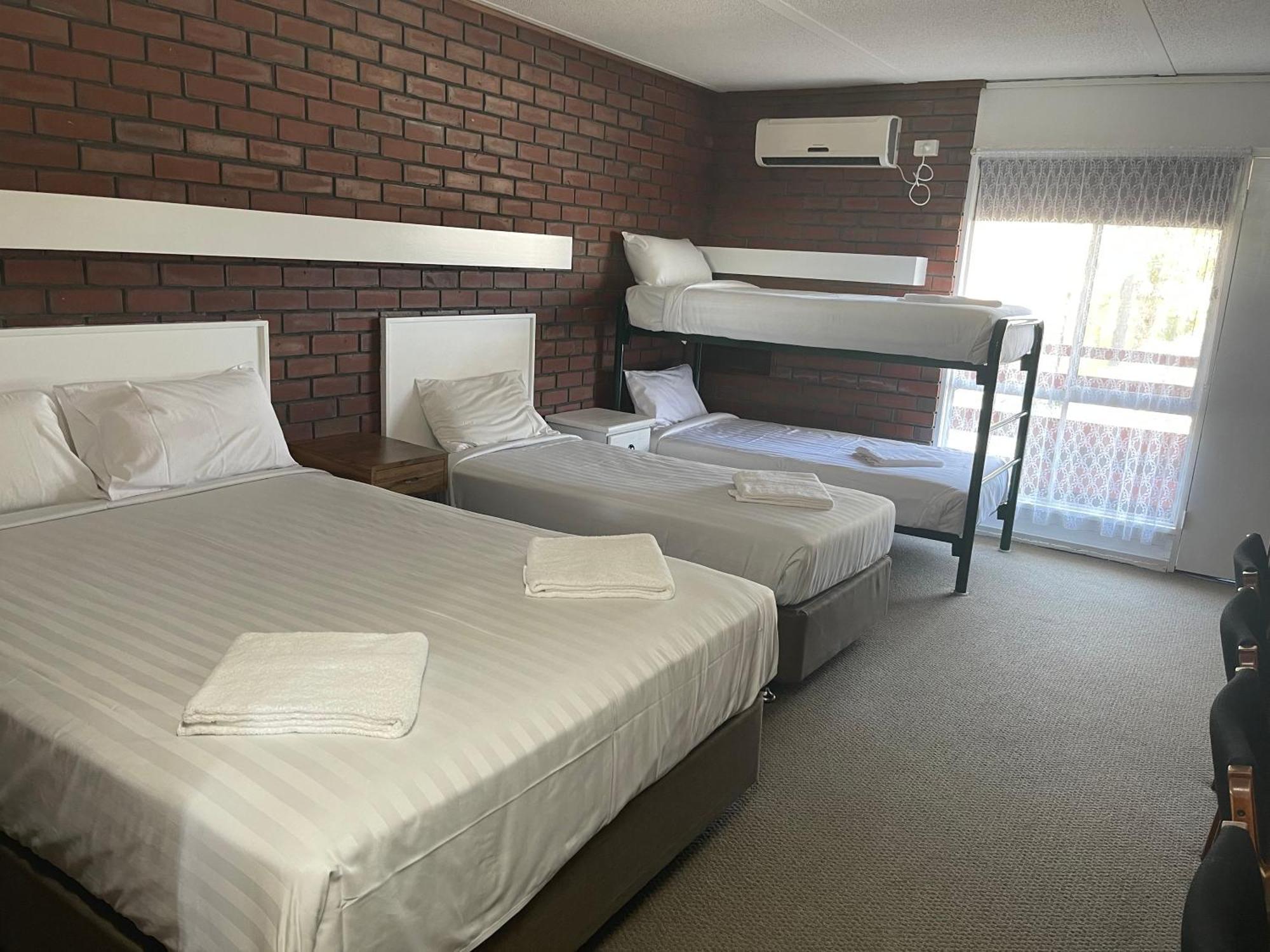 Mid City Plantation Motel ミルデューラ エクステリア 写真